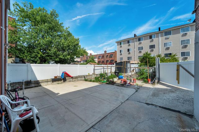2363 Gleason Avenue, Bronx, NY 10462