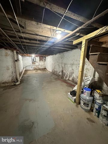 279 S ALDEN ST, Philadelphia, PA 19139