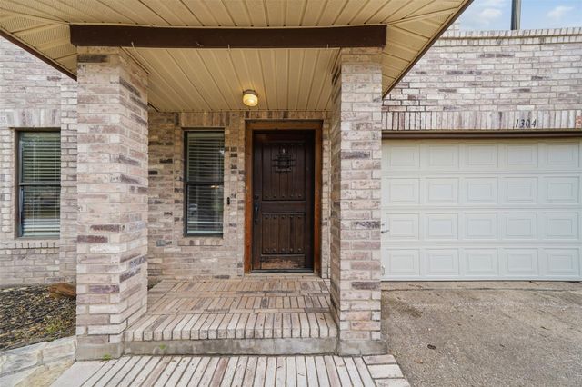 1304 Irene DR, Cedar Park, TX 78613