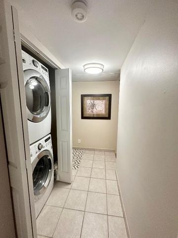 4260 Village Drive B, Delray Beach, FL 33445