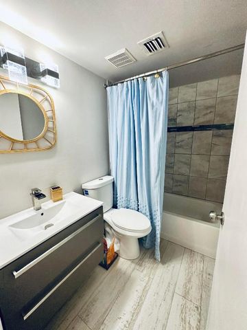 4260 Village Drive B, Delray Beach, FL 33445