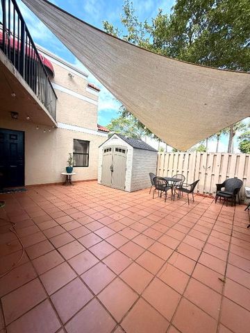 4260 Village Drive B, Delray Beach, FL 33445
