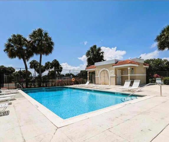 4260 Village Drive B, Delray Beach, FL 33445