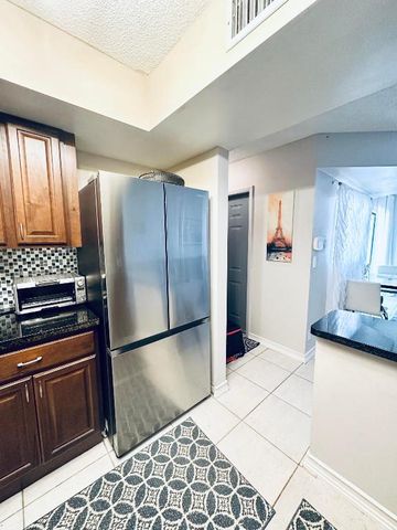 4260 Village Drive B, Delray Beach, FL 33445