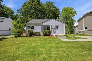 97 E Glass Road, Ortonville Vlg, MI 48462