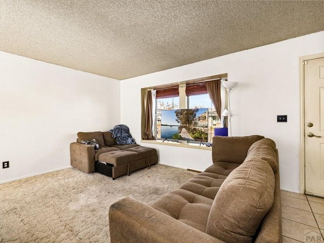 45 Archway Lane, Pueblo, CO 81005