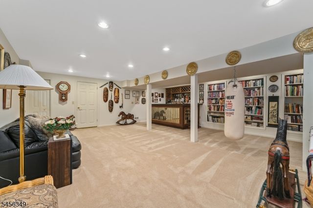 219 Sandy Ridge Mount Airy, Delaware Twp., NJ 08559
