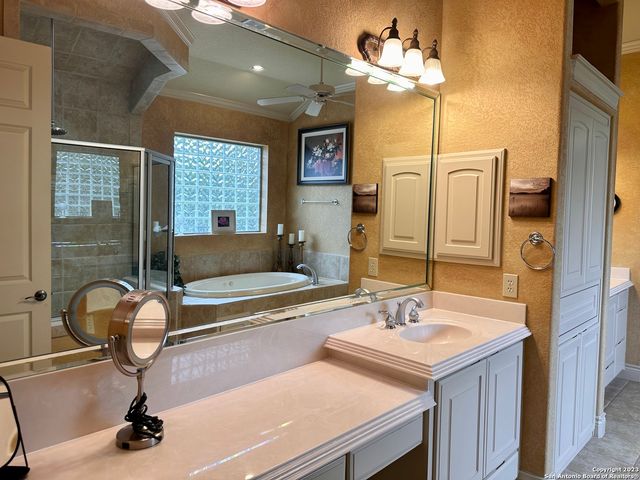 402 Cameron, San Antonio, TX 78258