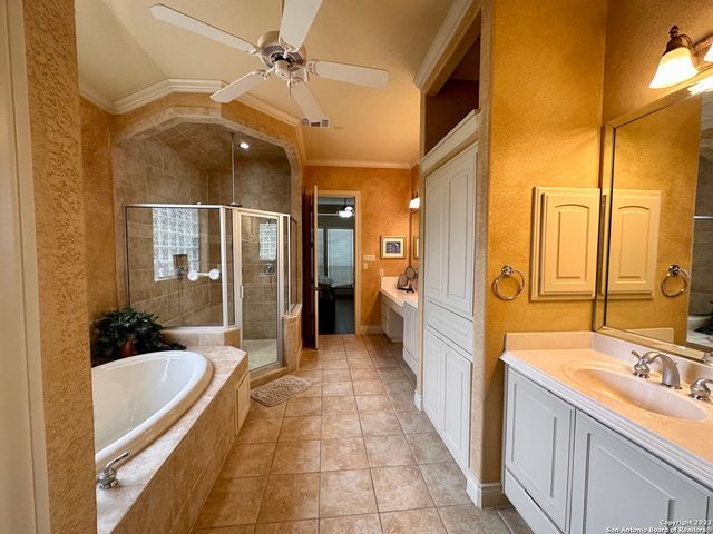 402 Cameron, San Antonio, TX 78258