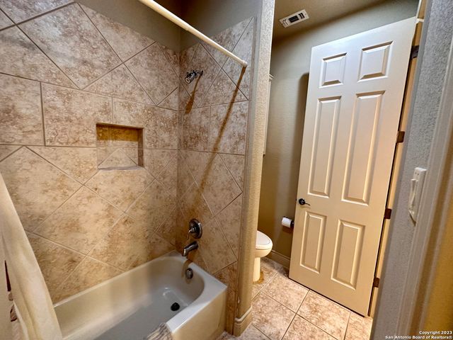 402 Cameron, San Antonio, TX 78258