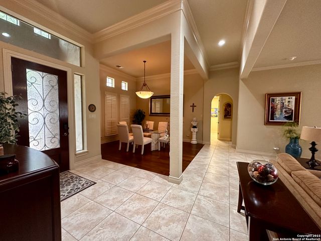 402 Cameron, San Antonio, TX 78258