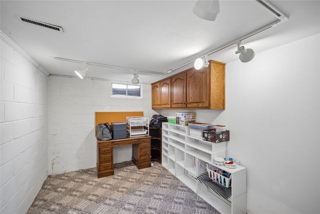1705 Hillside Street, West Des Moines, IA 50265