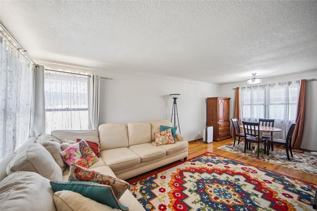 1705 Hillside Street, West Des Moines, IA 50265