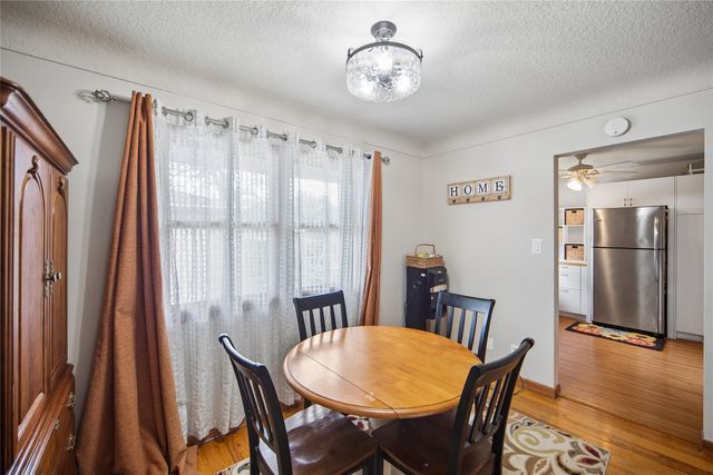 1705 Hillside Street, West Des Moines, IA 50265