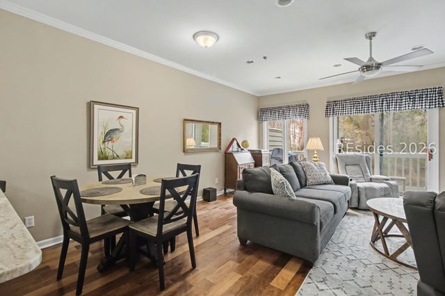 10 Yacht Cove Dr Apt 204, Hilton Head Island, SC 29928