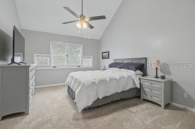 10 Yacht Cove Dr Apt 204, Hilton Head Island, SC 29928