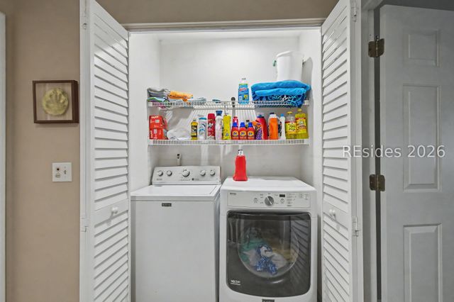 10 Yacht Cove Dr Apt 204, Hilton Head Island, SC 29928