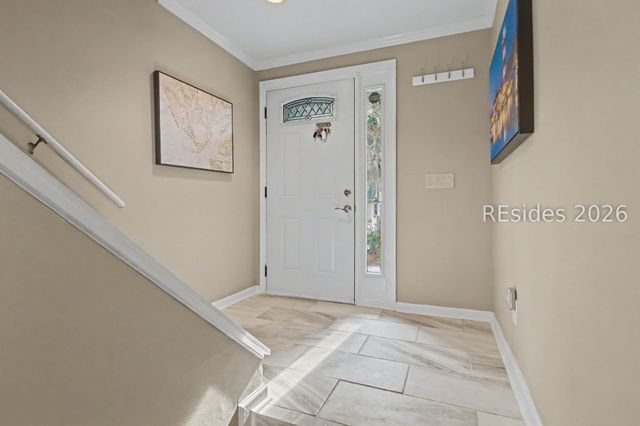 10 Yacht Cove Dr Apt 204, Hilton Head Island, SC 29928