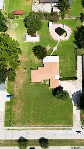 2963 Church St, Zachary, LA 70791