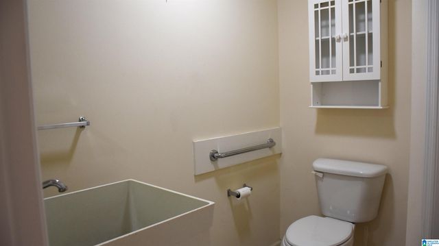 702 OLD ROCKFORD ROAD, Sylacauga, AL 35150