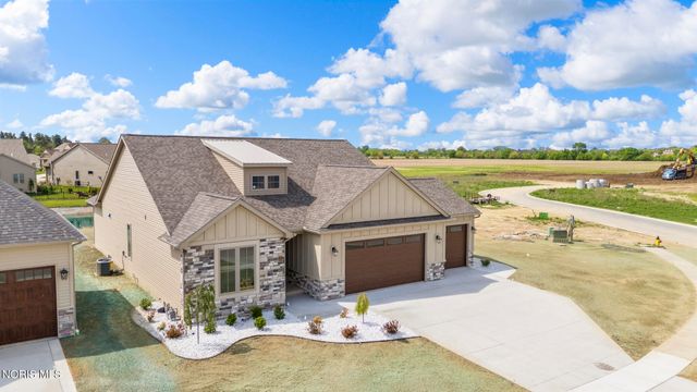 9233 Summer Song Lane, Sylvania, OH 43560