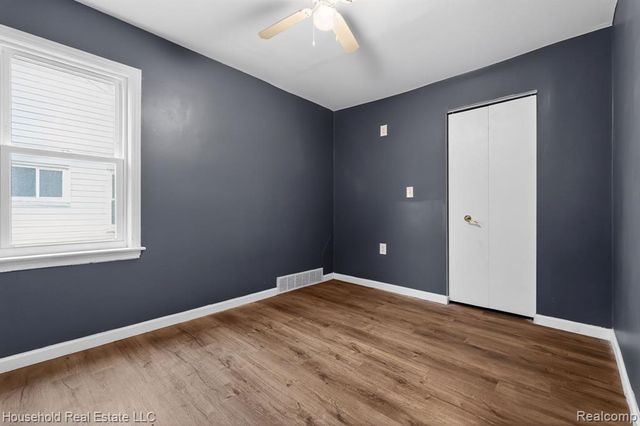 19427 Rosemont Avenue, Detroit, MI 48219