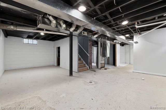 19427 Rosemont Avenue, Detroit, MI 48219