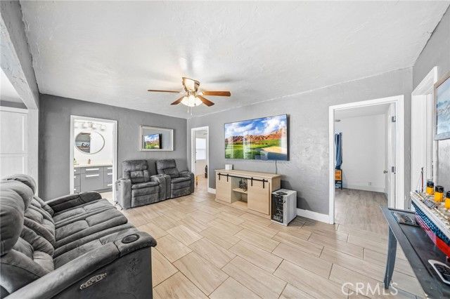 530 Park, Perris, CA 92570