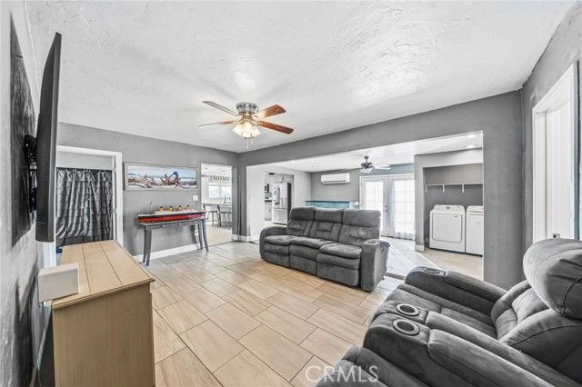 530 Park, Perris, CA 92570