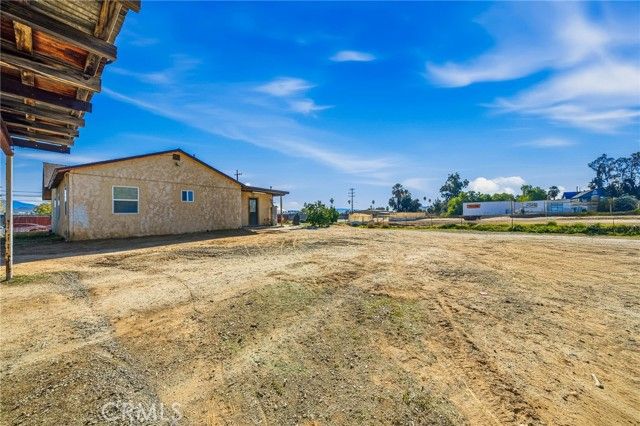 530 Park, Perris, CA 92570