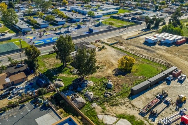 530 Park, Perris, CA 92570