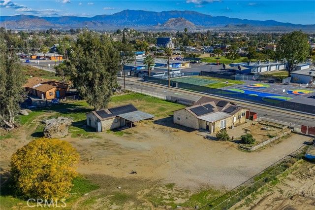 530 Park, Perris, CA 92570