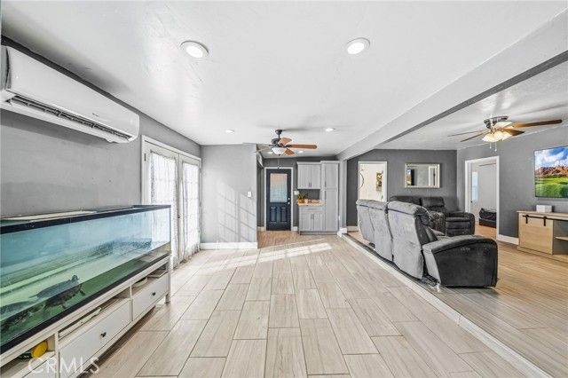 530 Park, Perris, CA 92570