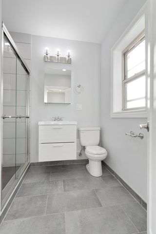 1631 W Chase Avenue 2H, Chicago, IL 60626