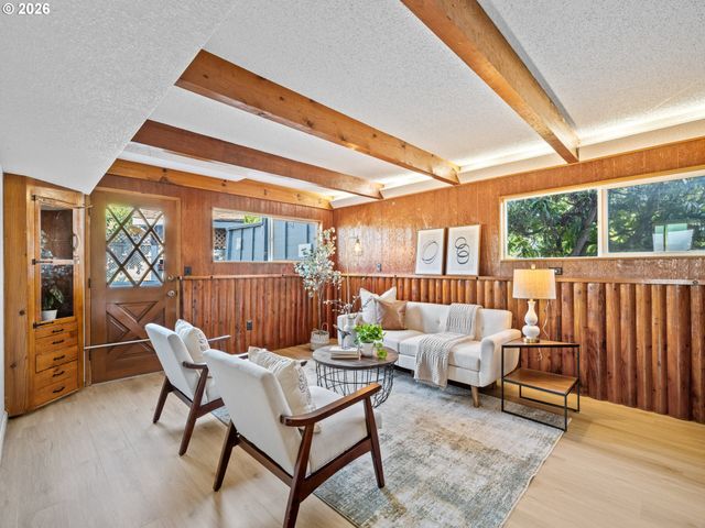 3329 Se HILLYARD Rd, Gresham, OR 97080