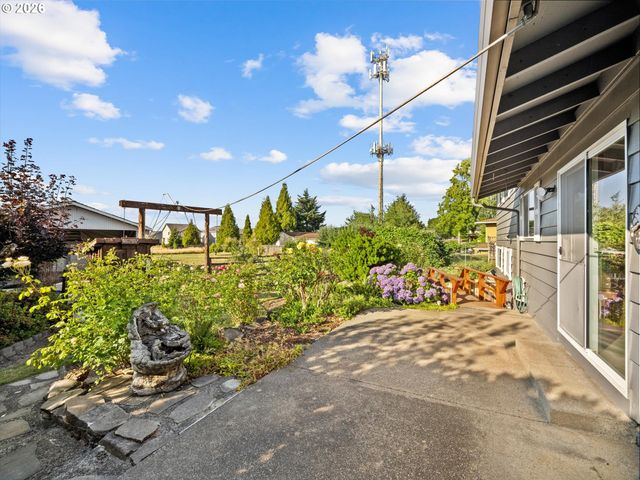 3329 Se HILLYARD Rd, Gresham, OR 97080