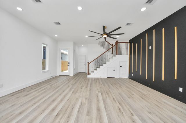 3524 Rebecca Street, Houston, TX 77021