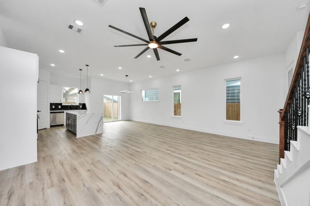 3524 Rebecca Street, Houston, TX 77021