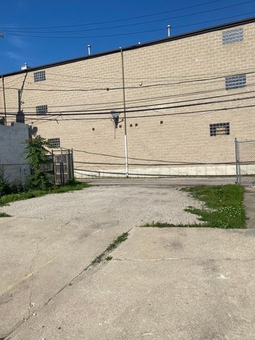1663 S Troy Street G, Chicago, IL 60623