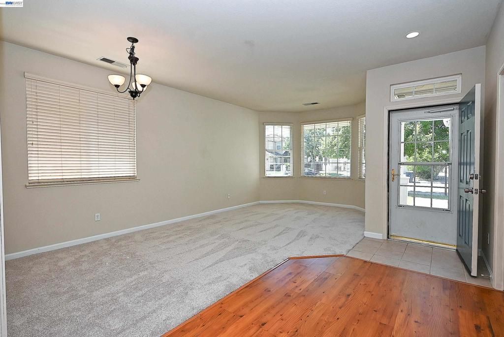 Image 10 of property listing at 2245 Sabrina Way, Tracy, CA 95377
