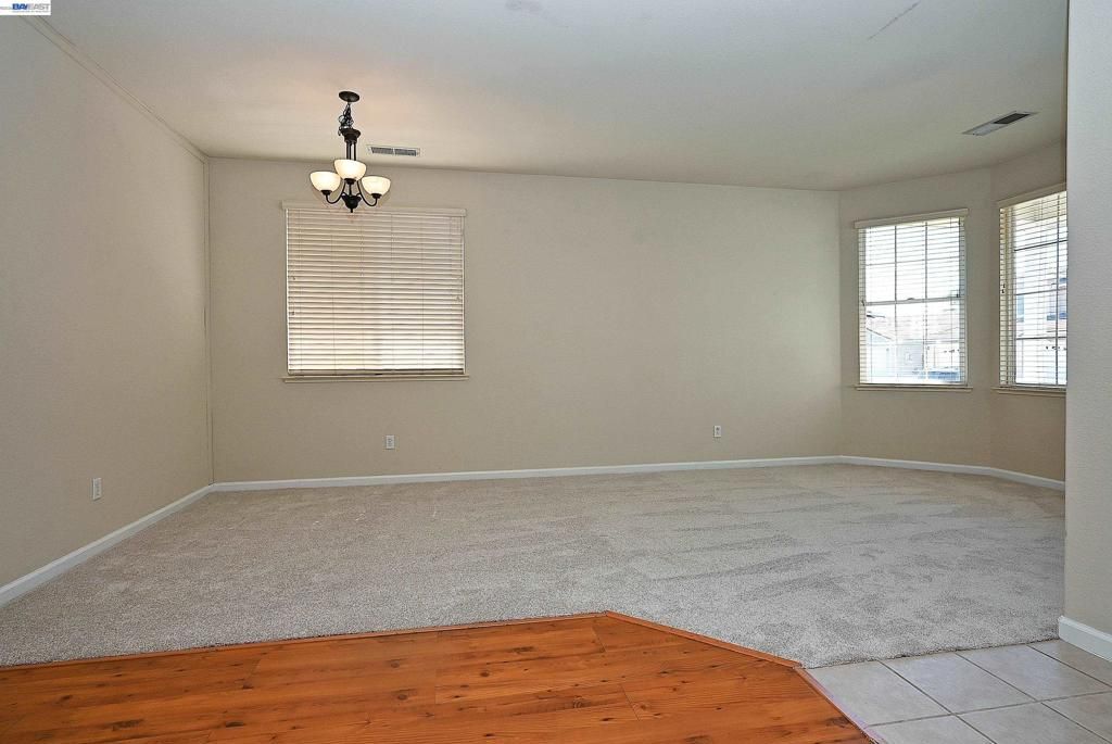 Image 12 of property listing at 2245 Sabrina Way, Tracy, CA 95377