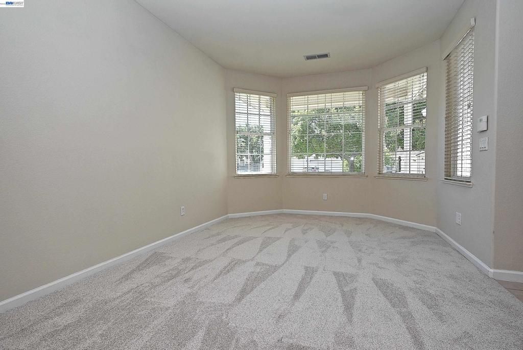 Image 13 of property listing at 2245 Sabrina Way, Tracy, CA 95377