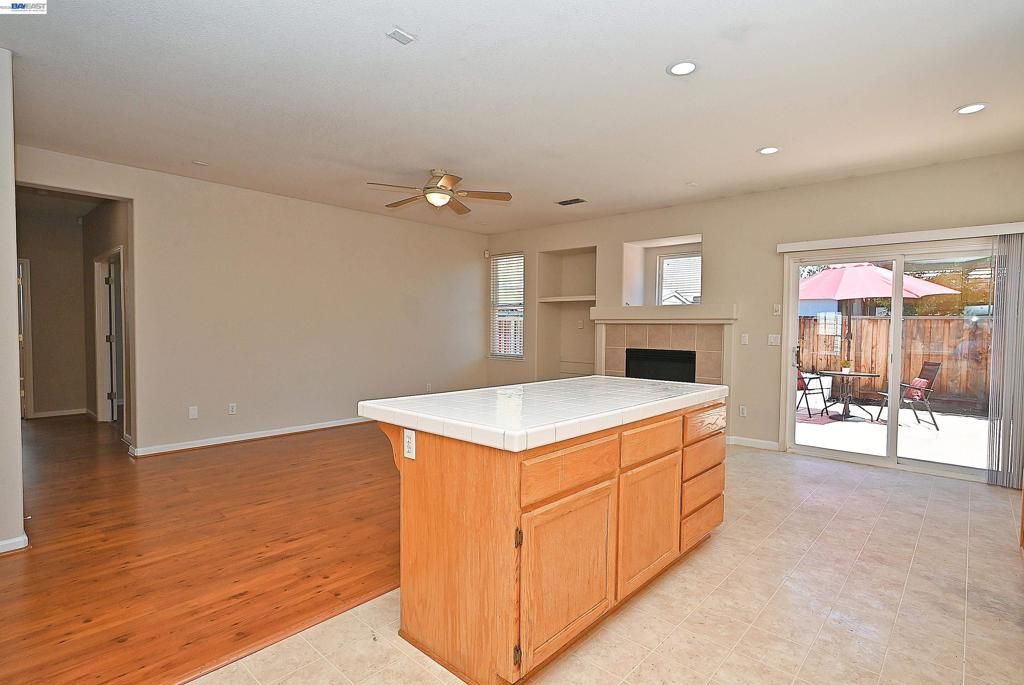 Image 23 of property listing at 2245 Sabrina Way, Tracy, CA 95377