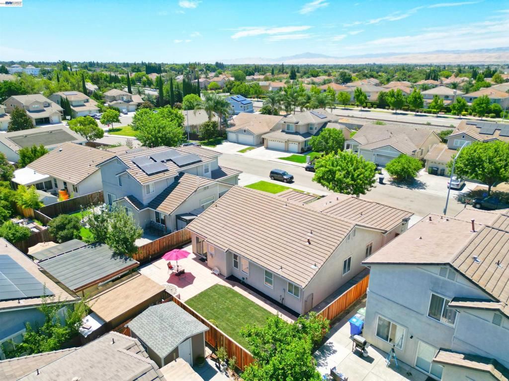 Image 52 of property listing at 2245 Sabrina Way, Tracy, CA 95377