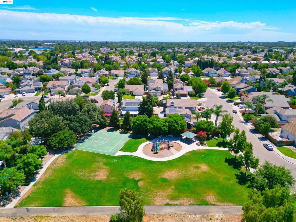 Image 54 of property listing at 2245 Sabrina Way, Tracy, CA 95377