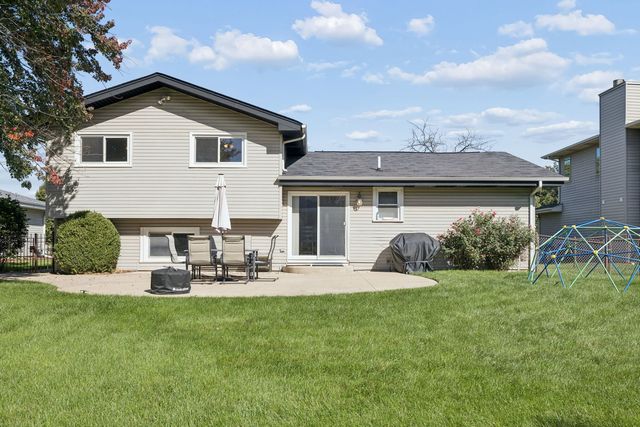 1613 Alamance Place, Downers Grove, IL 60516