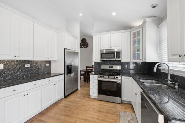 1613 Alamance Place, Downers Grove, IL 60516