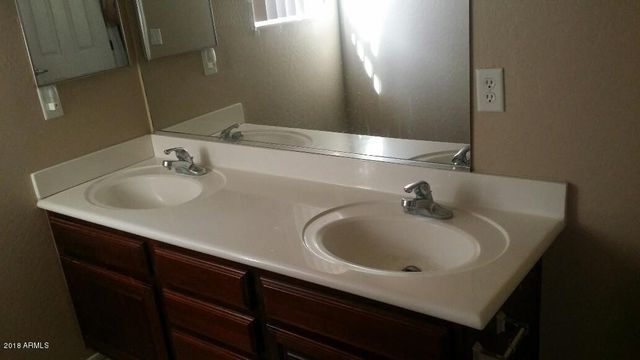 6621 W Shaw Butte Drive, Glendale, AZ 85304