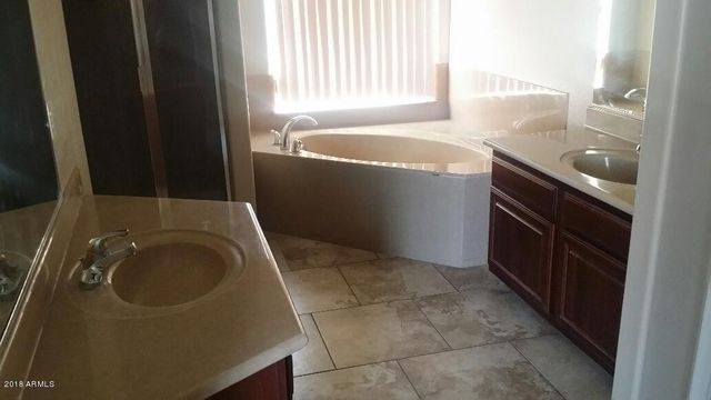6621 W Shaw Butte Drive, Glendale, AZ 85304