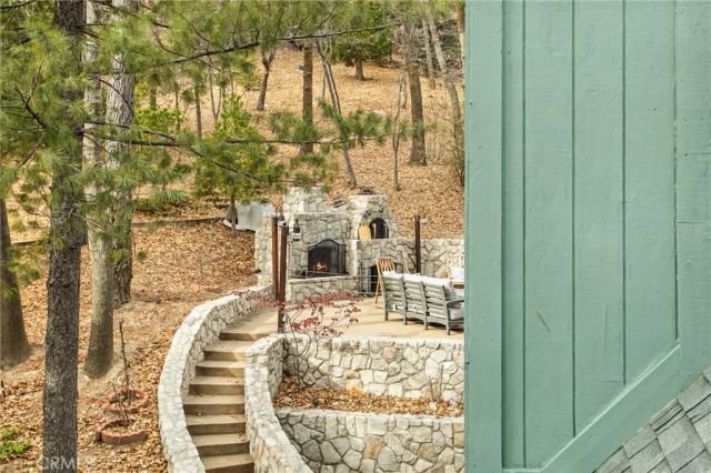 27516 W Shore, Lake Arrowhead, CA 92352
